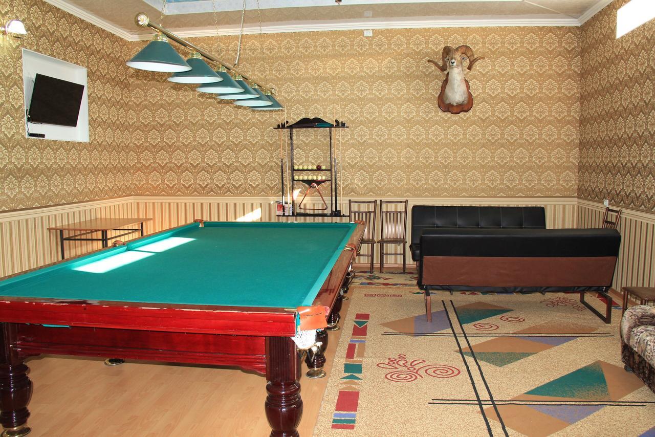 Hotel AishaDeLuxe Taraz Extérieur photo